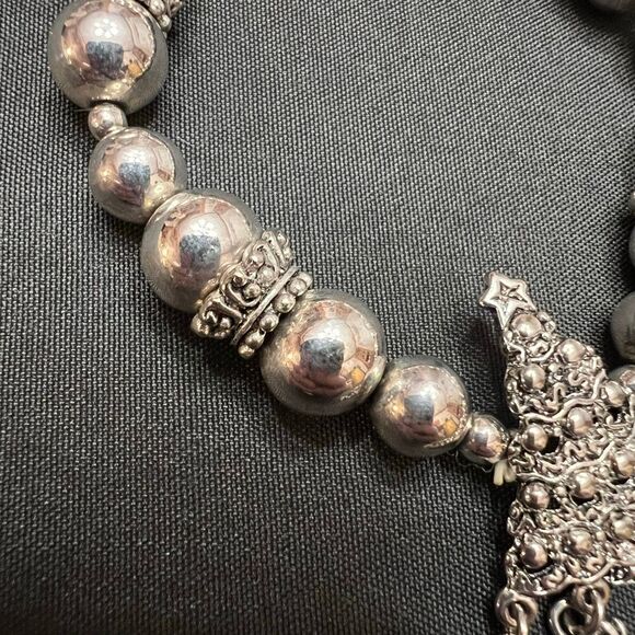 Christmas Charm Bracelet silver-tone beaded stretch tree reindeer candle snowman - Picture 3 of 8